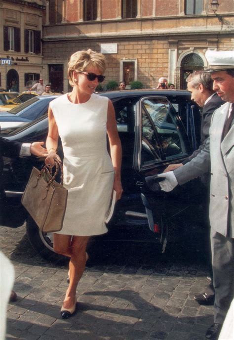 princess diana favorite gucci bag